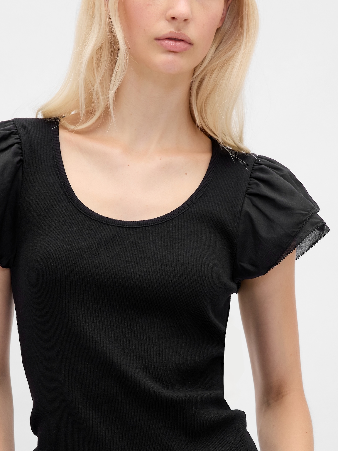 Modern Ruffle Puff-Sleeve Crop T-Shirt