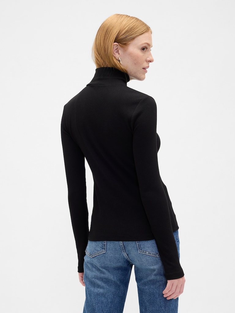 Ribbed Turtleneck T-Shirt