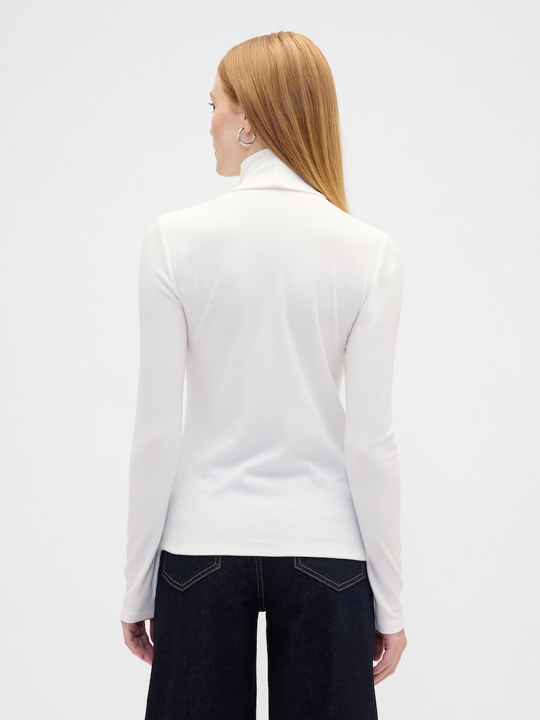 Ribbed Turtleneck T-Shirt