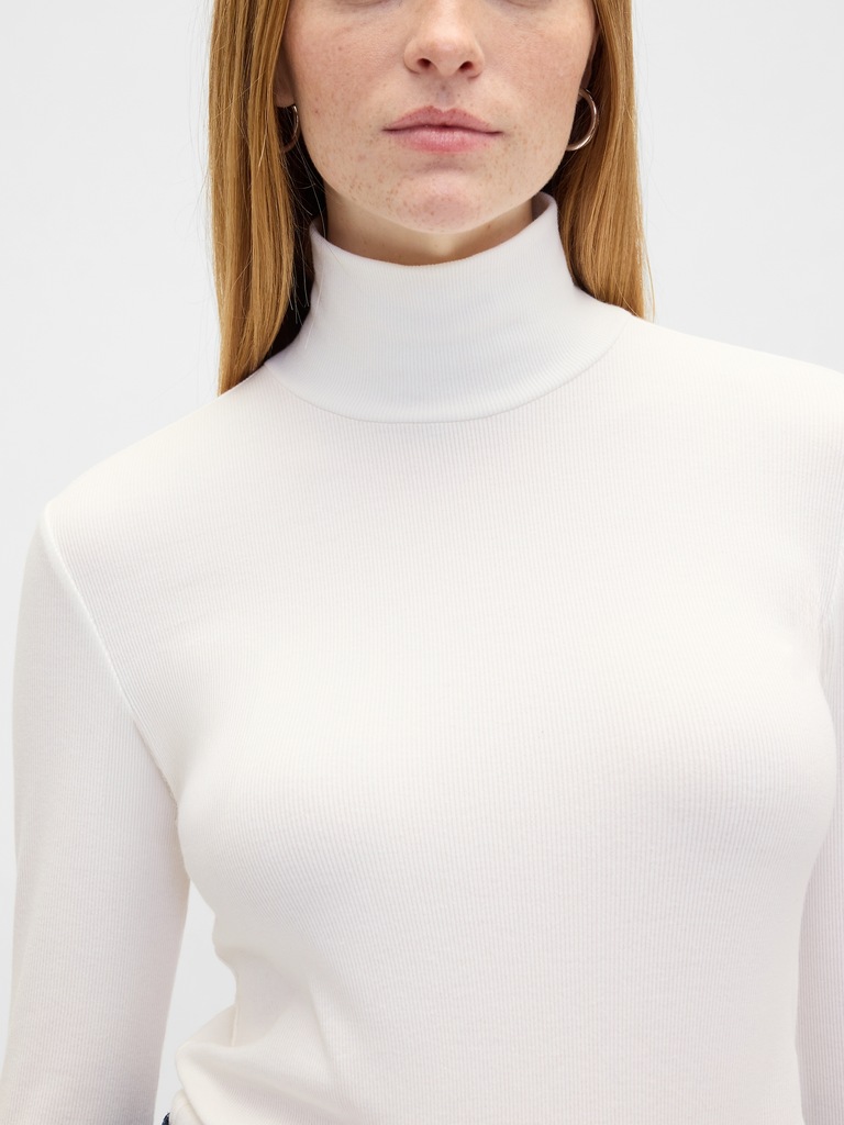 Ribbed Turtleneck T-Shirt
