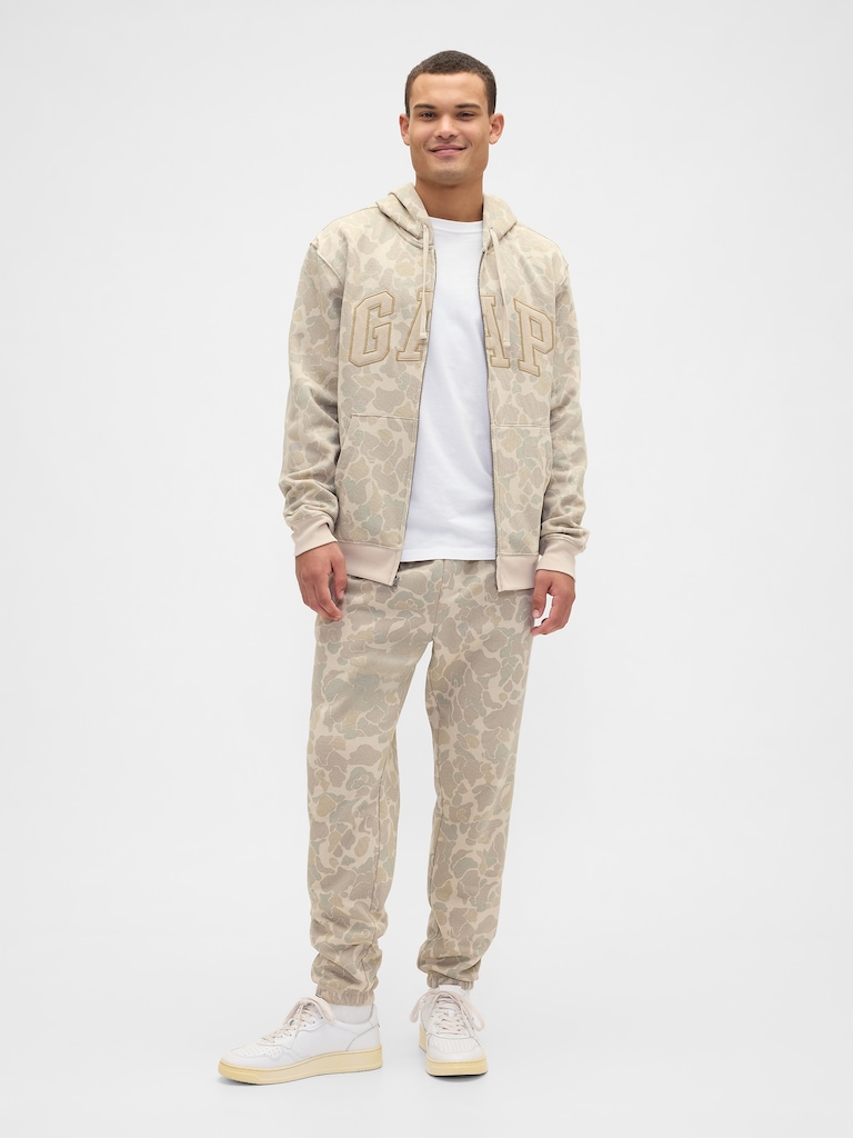 Adult Relaxed Gap Logo Print Zip Hoodie