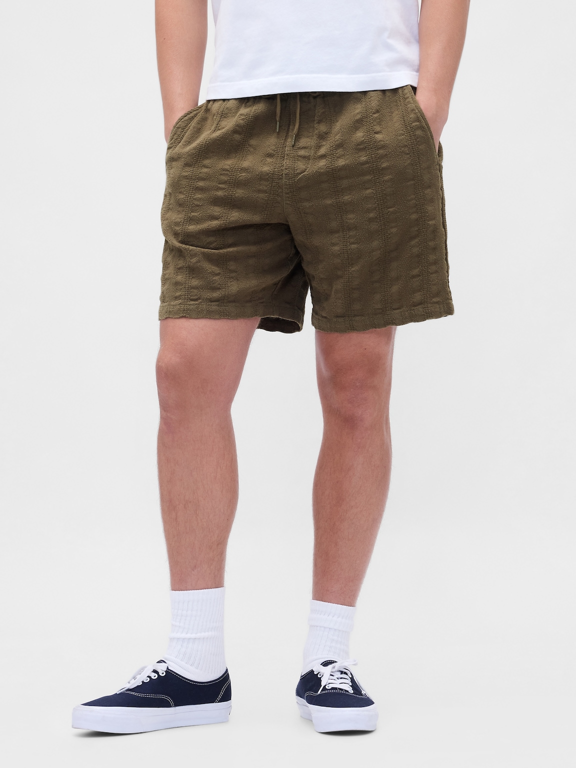 7" Textured Easy Shorts