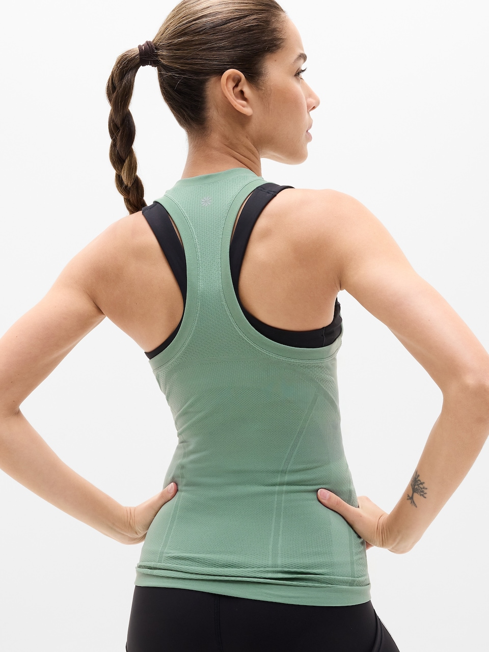 Momentum Seamless Tank