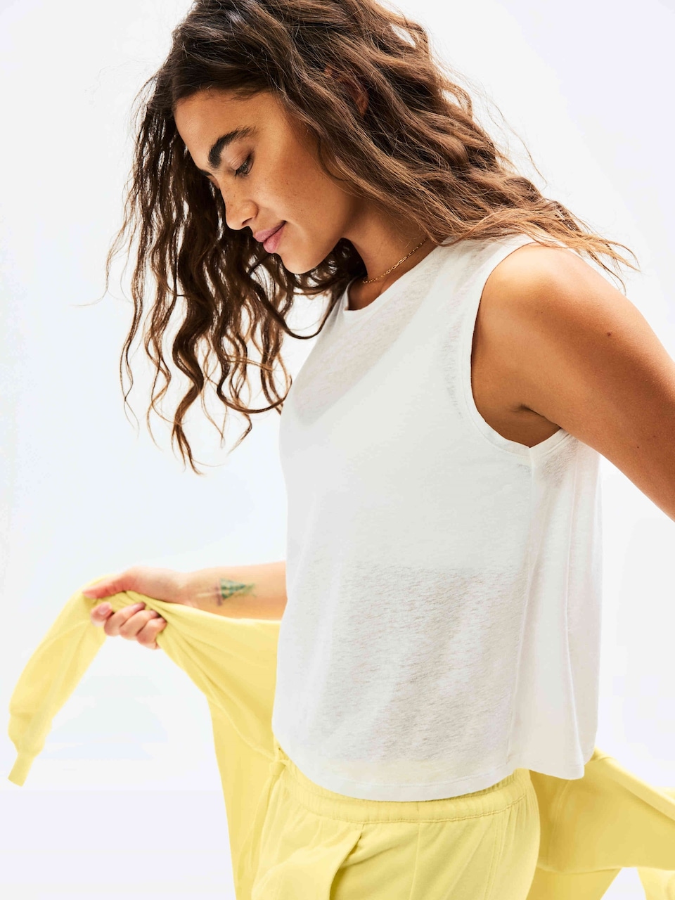 Getaway Linen Blend Muscle Tank