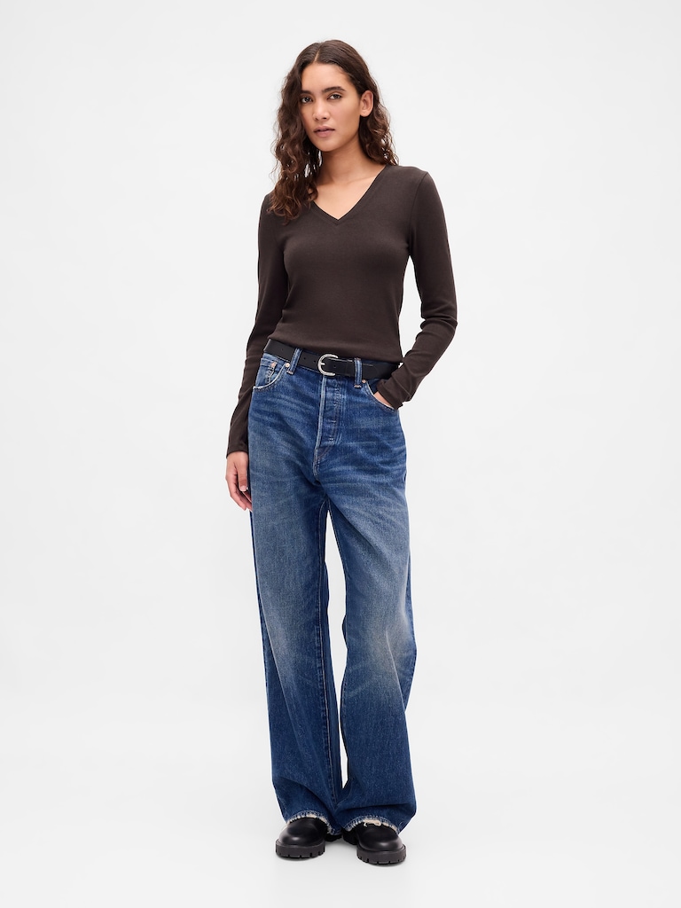 Modern V-Neck Shrunken T-Shirt