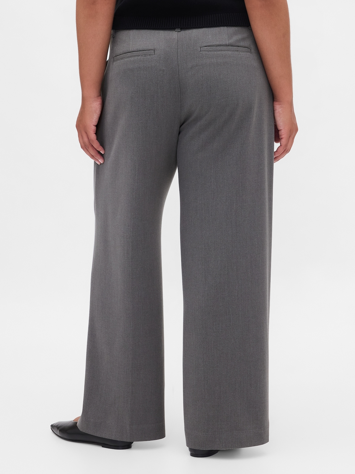 365 Low Rise Brushed Twill Pleated Trousers