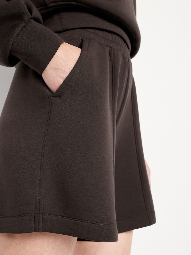 High-Waisted Bounce Fleece Shorts -- 8-inch inseam