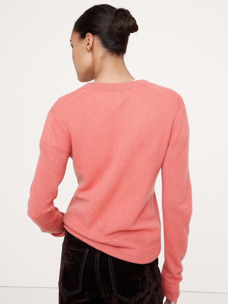 Lightweight Cashmere V-Neck Sweater