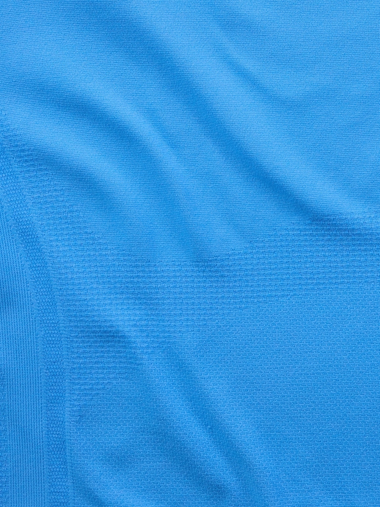 Momentum Flex Crop Top