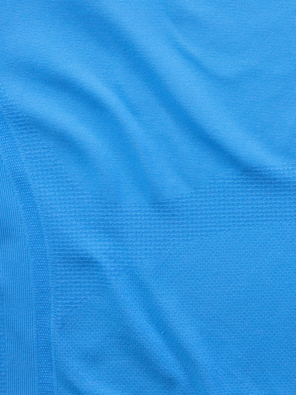 Momentum Flex Crop Top