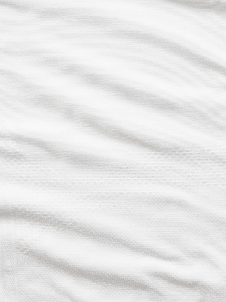 Momentum Flex Crop Tee