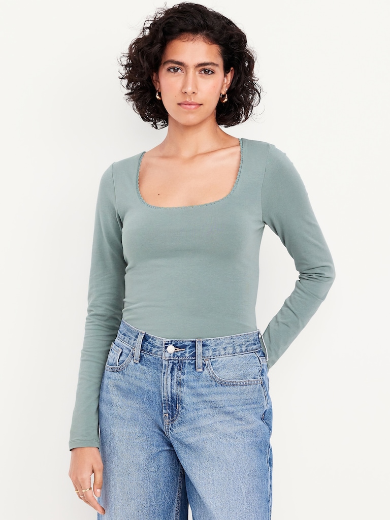 Fitted Double-Layer Scoop-Neck Top