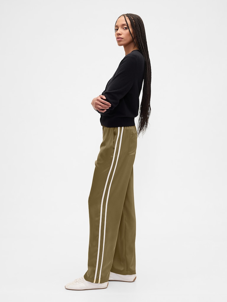 Relaxed Satin Straight-Leg Crop Pants