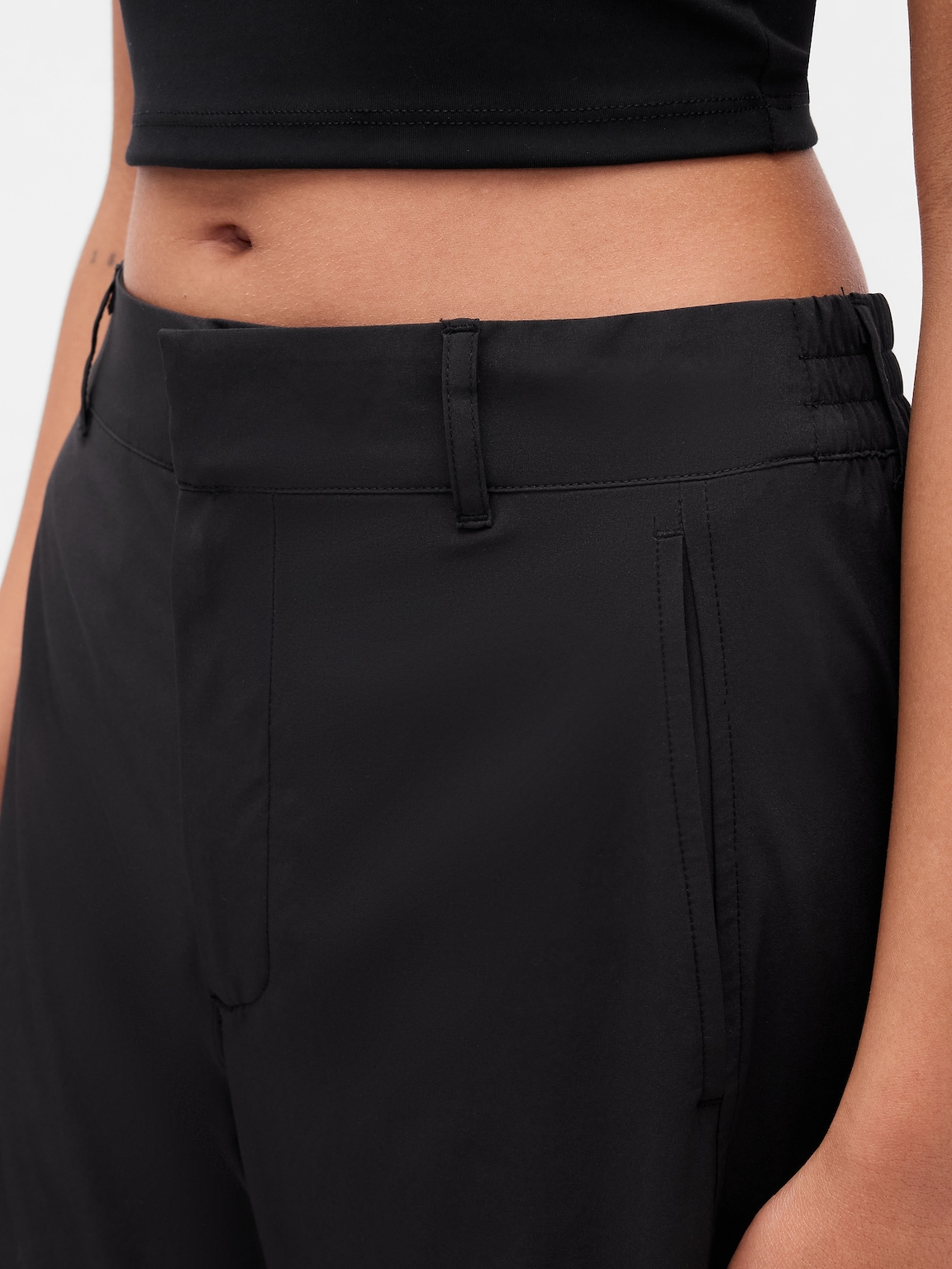 GapFit Tech High Rise Barrel Pants