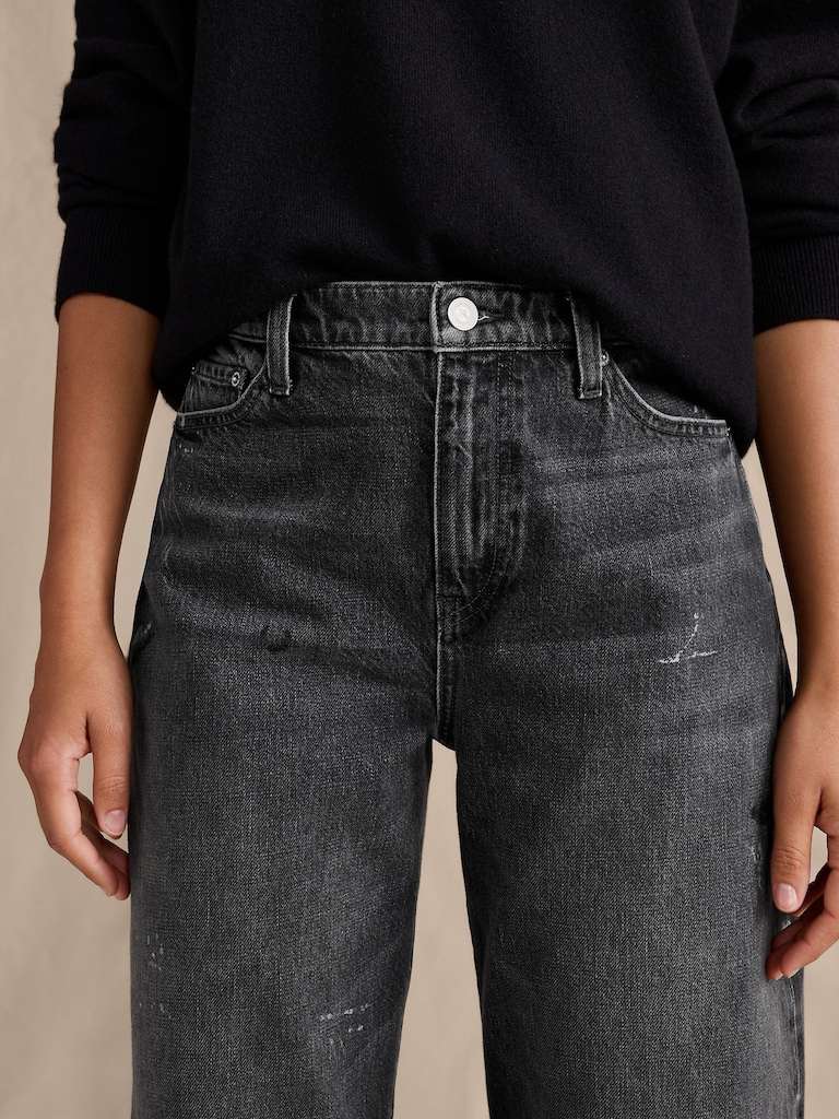 Mid-Rise Barrel Ankle Jean