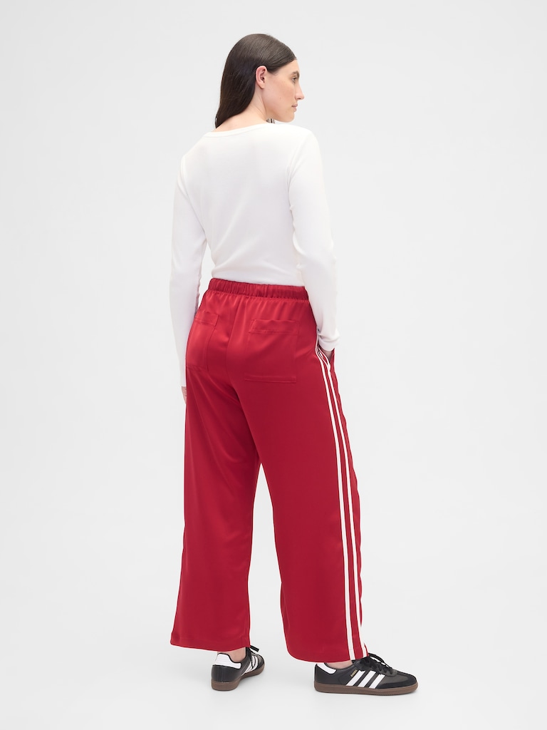 Relaxed Satin Straight-Leg Crop Pants