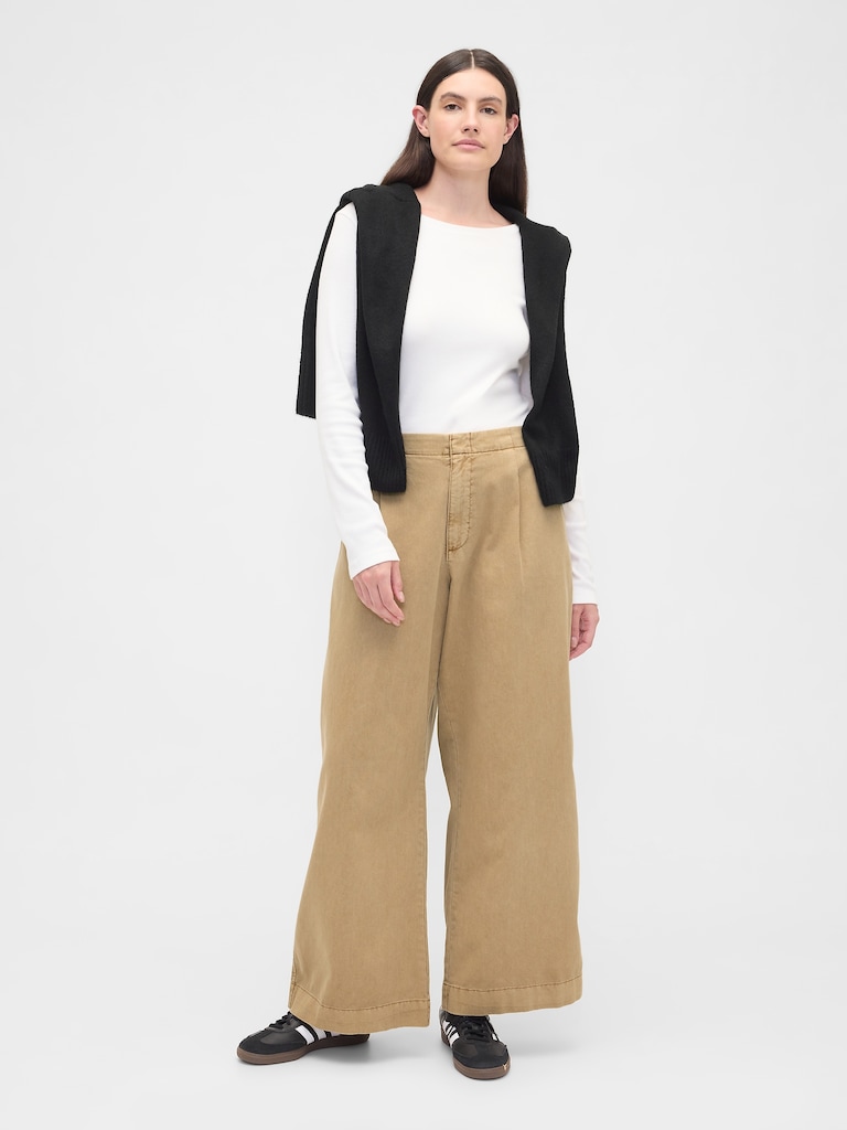High Rise Pleated Relaxed Wide-Leg Khakis