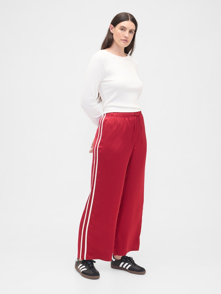 Relaxed Satin Straight-Leg Crop Pants