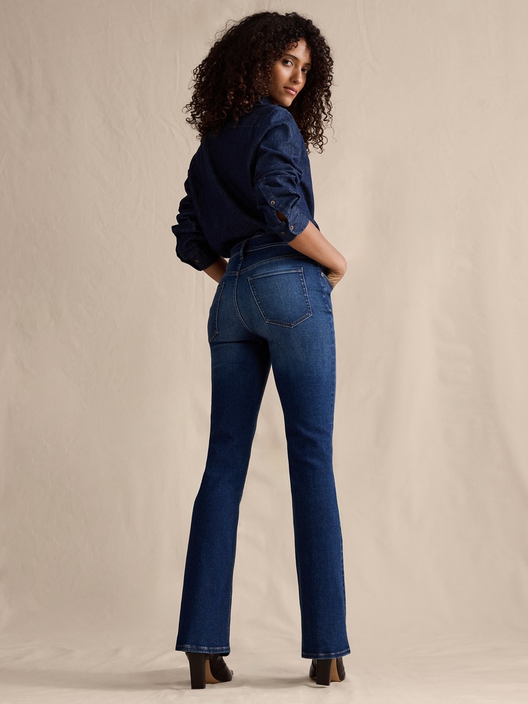 Mid-Rise Flare Jean
