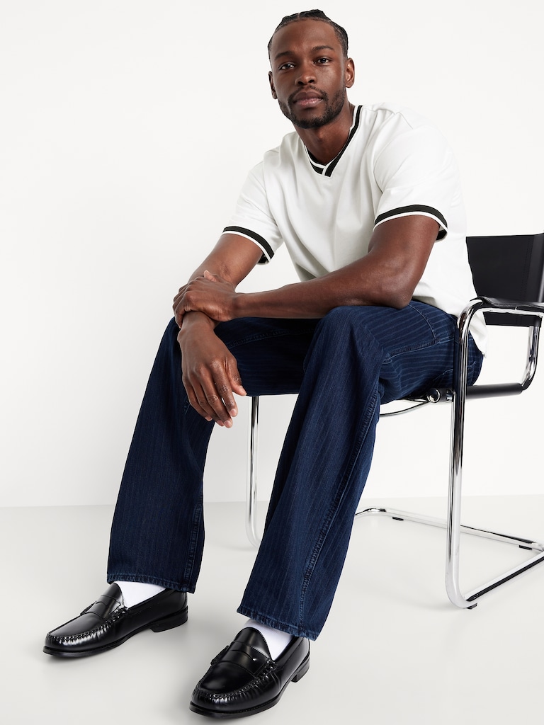 Heavyweight Cropped V-Neck T-Shirt