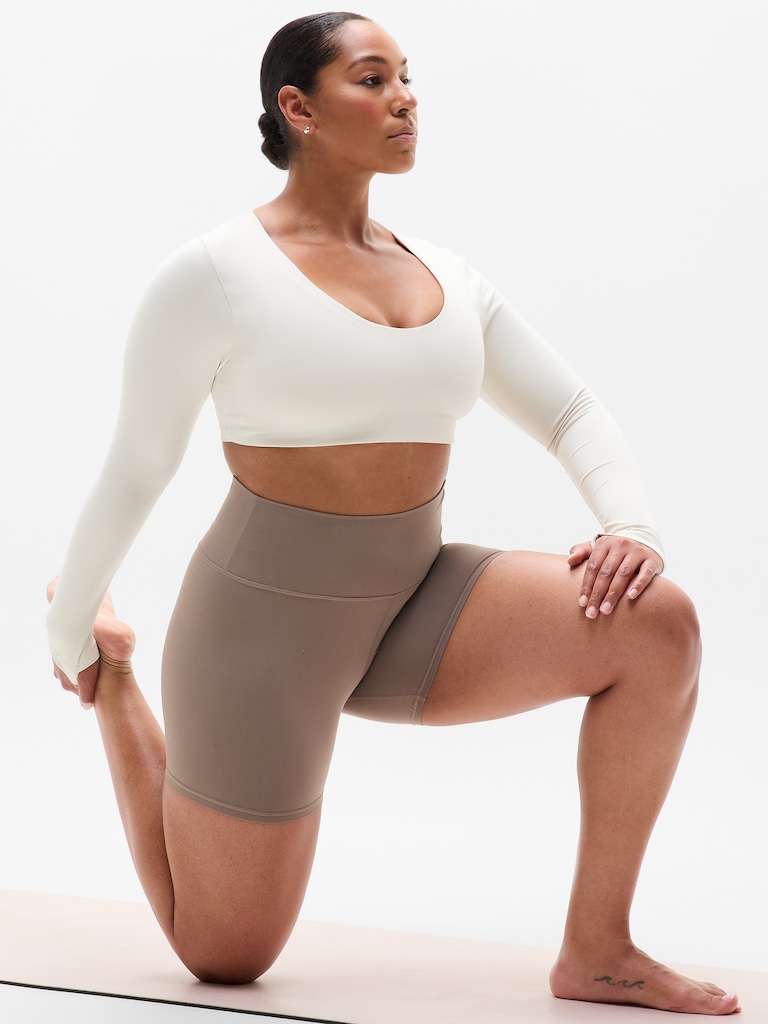 Transcend Scoop Crop Top