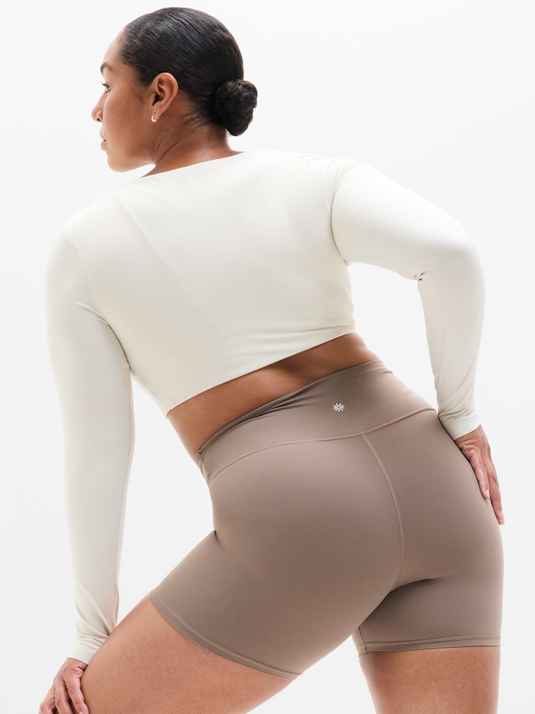 Transcend Scoop Crop Top