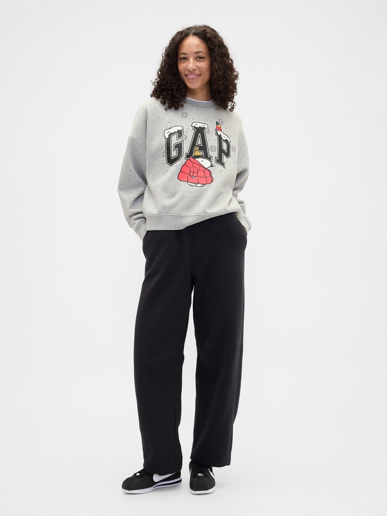 Oversized Gap Logo Sweatshirt