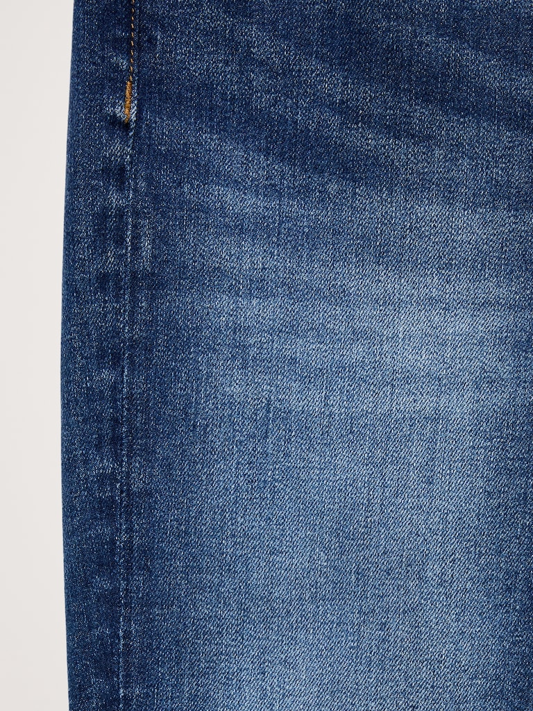 Mid-Rise Flare Jean