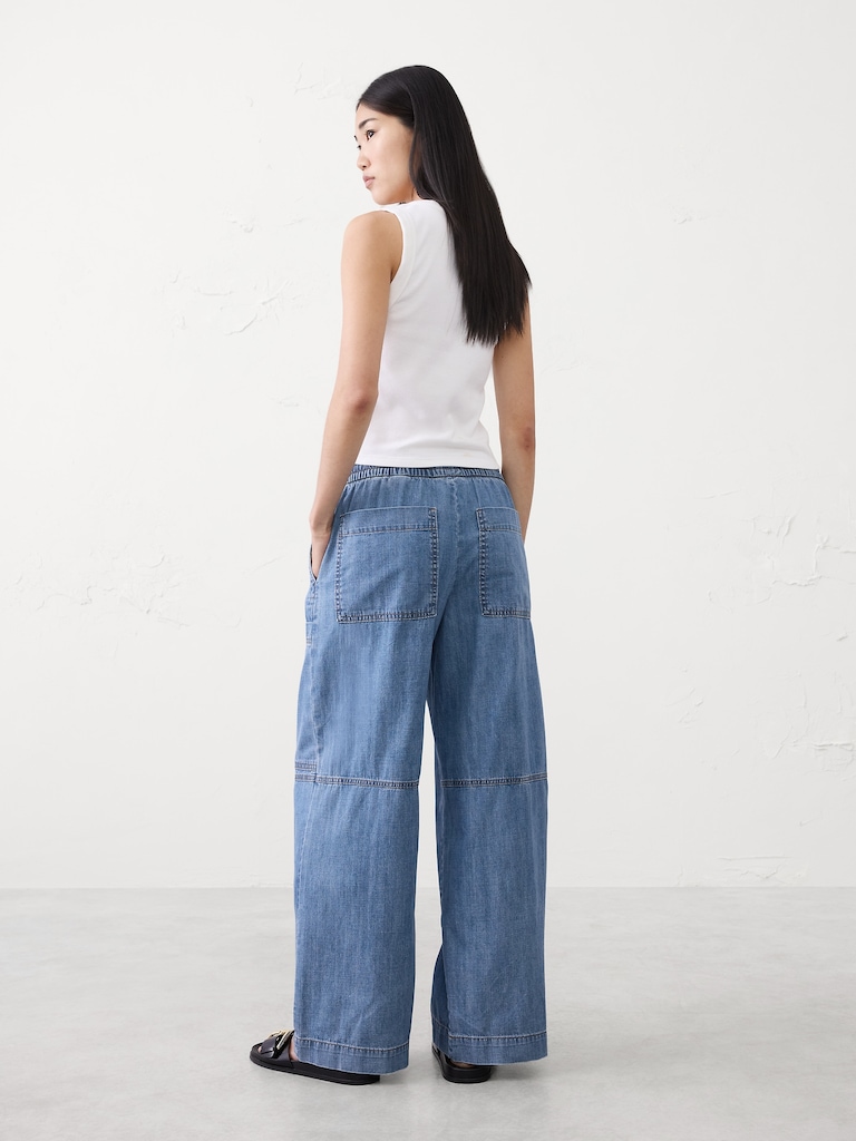 Wide-Leg Mid-Rise Cargo Pull-On Jean