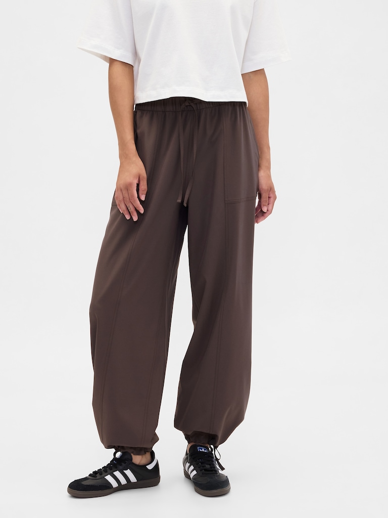 GapFit High Rise Loose Runaround Pants