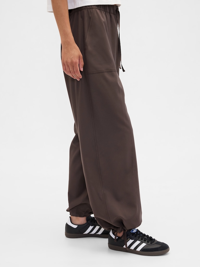 GapFit High Rise Loose Runaround Pants