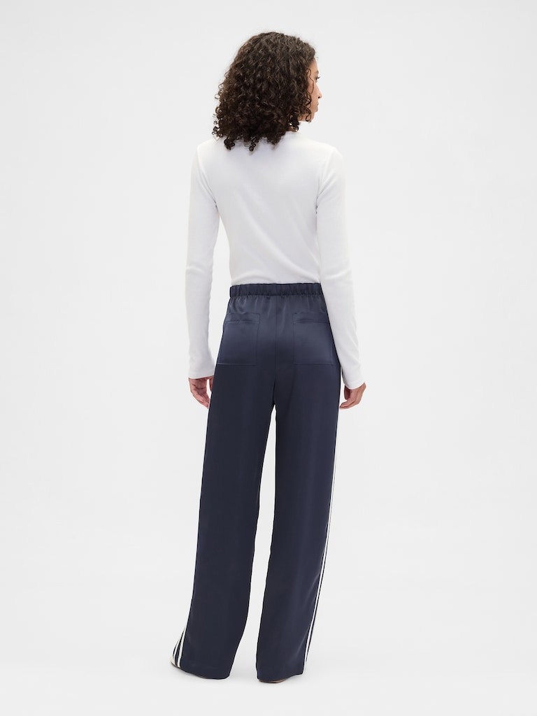 Relaxed Satin Straight-Leg Crop Pants