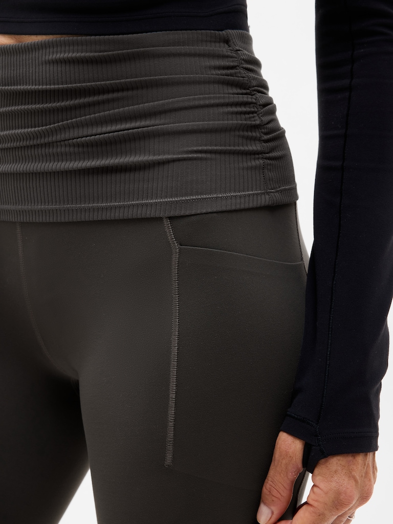 Salutation Stash Fold Over 7/8 Legging