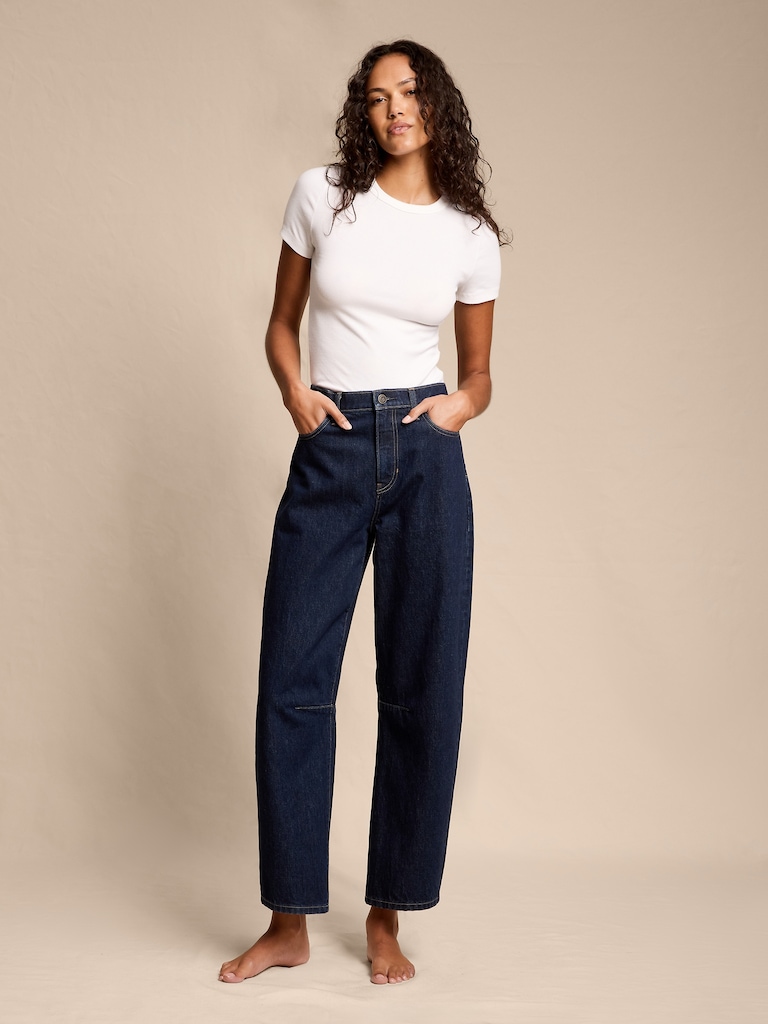Mid-Rise Barrel Ankle Jean