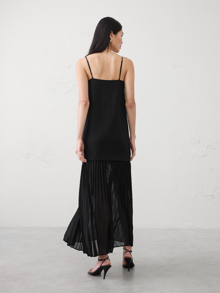 Contrast Drop-Waist Maxi Dress
