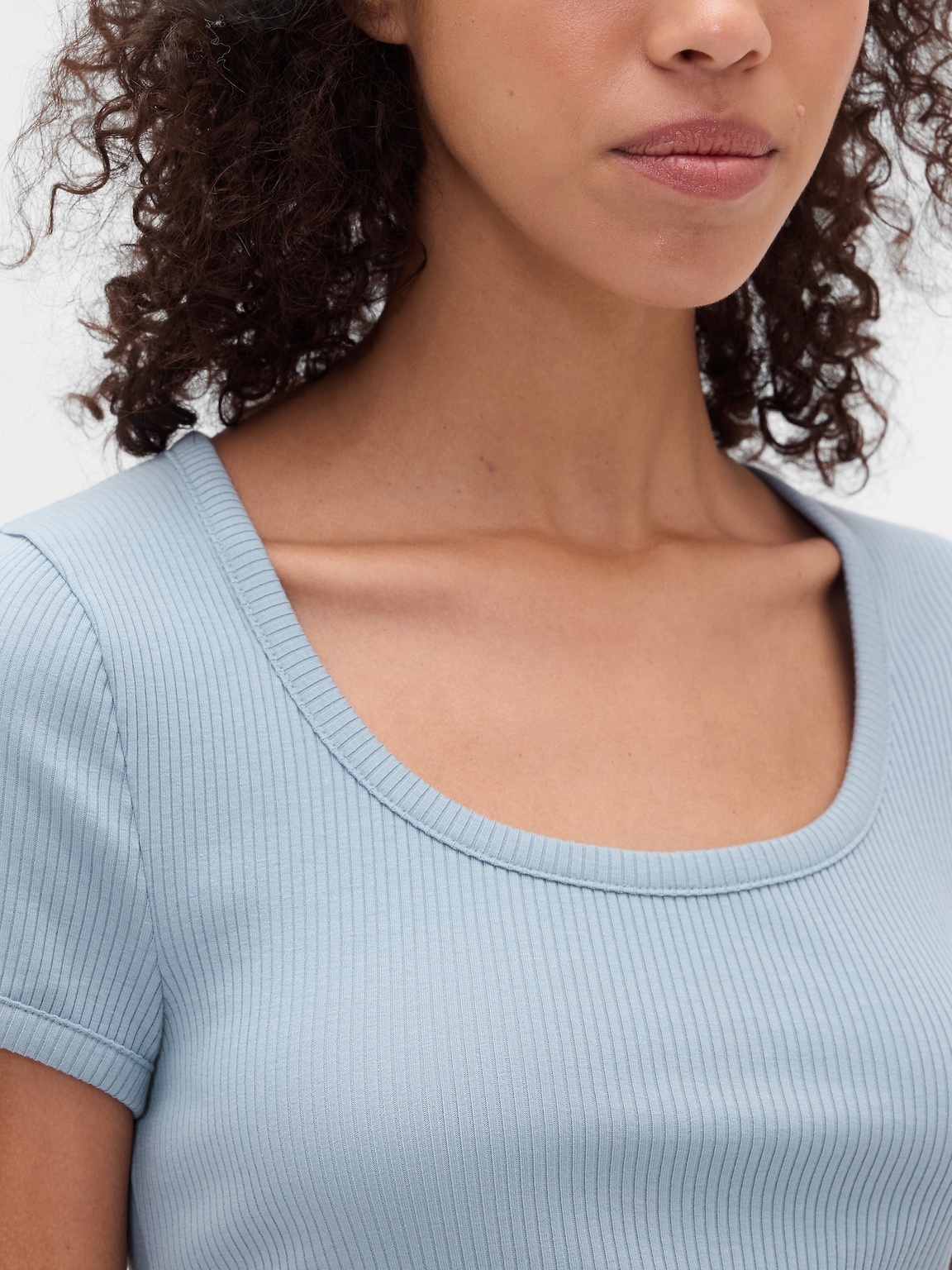 Modern Rib Scoop Crop T-Shirt