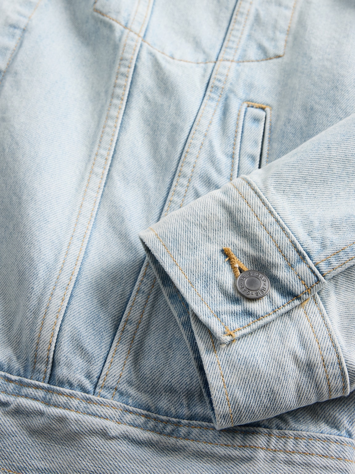 Gap × BÉIS Oversized Denim Jacket