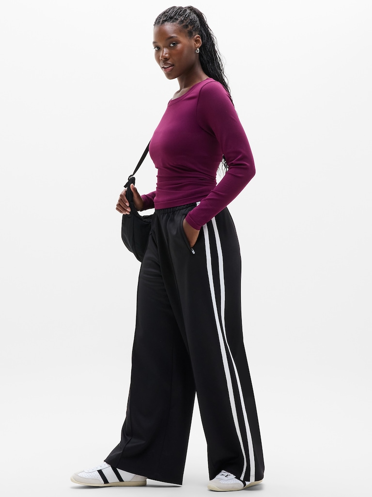 Renew Seamless Crewneck Top