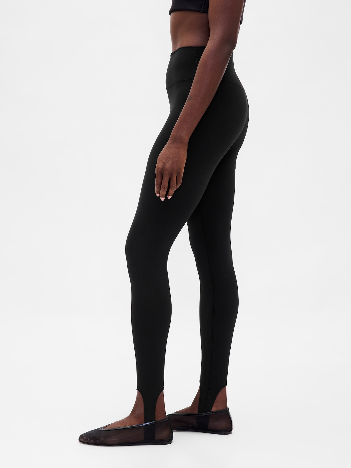 GapFit Smooth High Rise Stirrup Leggings