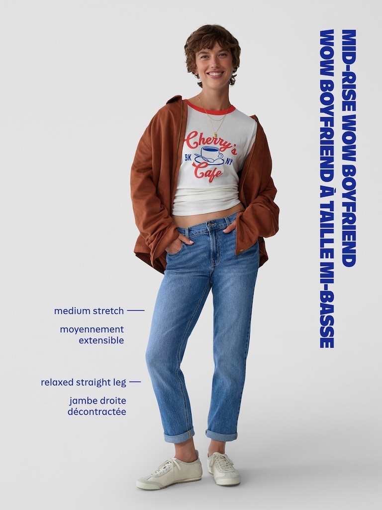 Mid-Rise Wow Boyfriend Straight Jeans