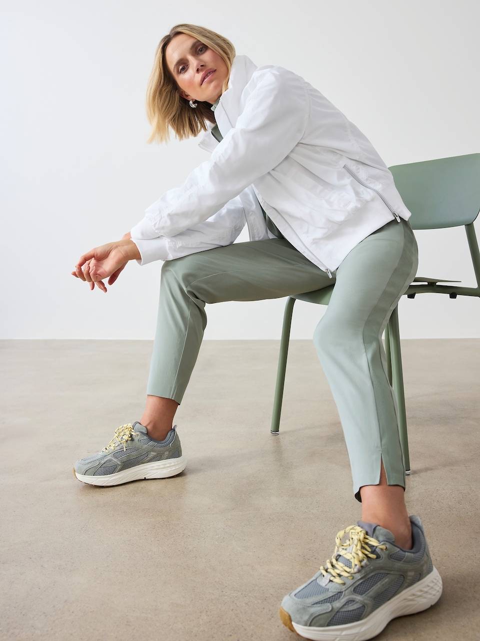 Brooklyn Mid Rise Ankle Pant