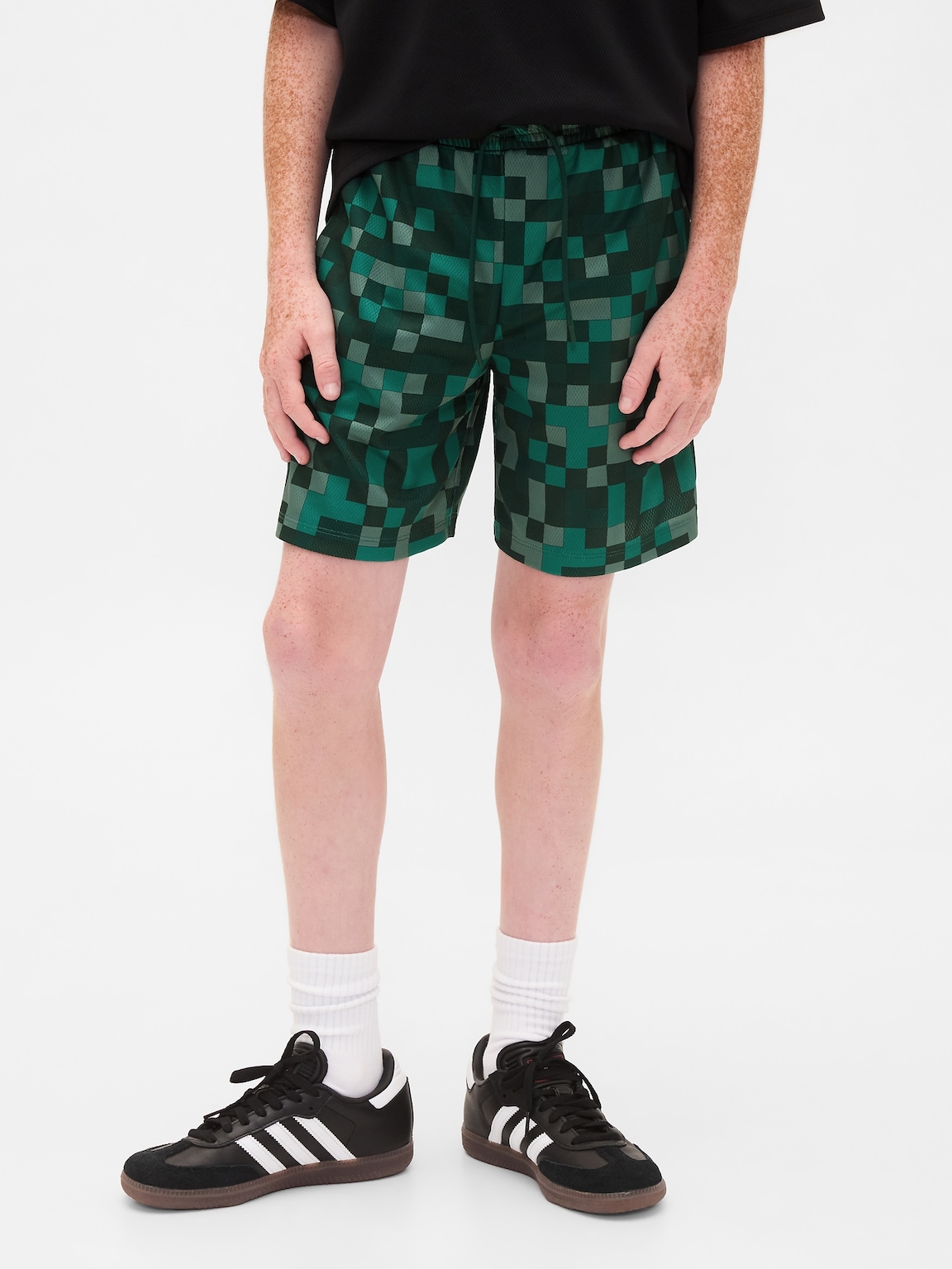 Kids GapFit 6" Recycled Mesh Easy Shorts