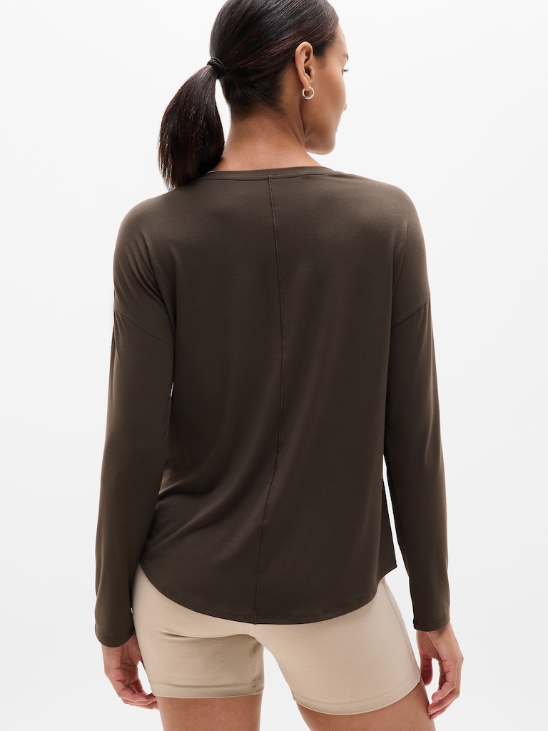 Move With Ease Top
