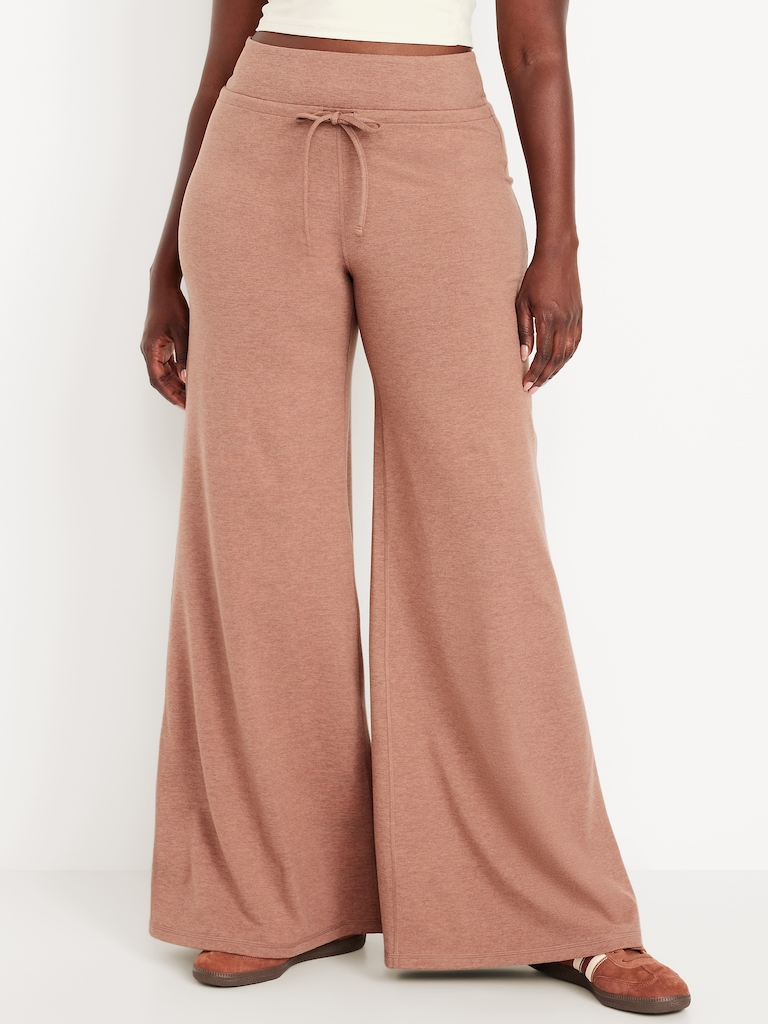 Extra High-Waisted CloudComfy Wide-Leg Pants
