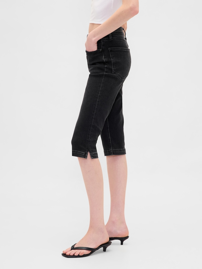 High Rise Cropped Capri Jeans