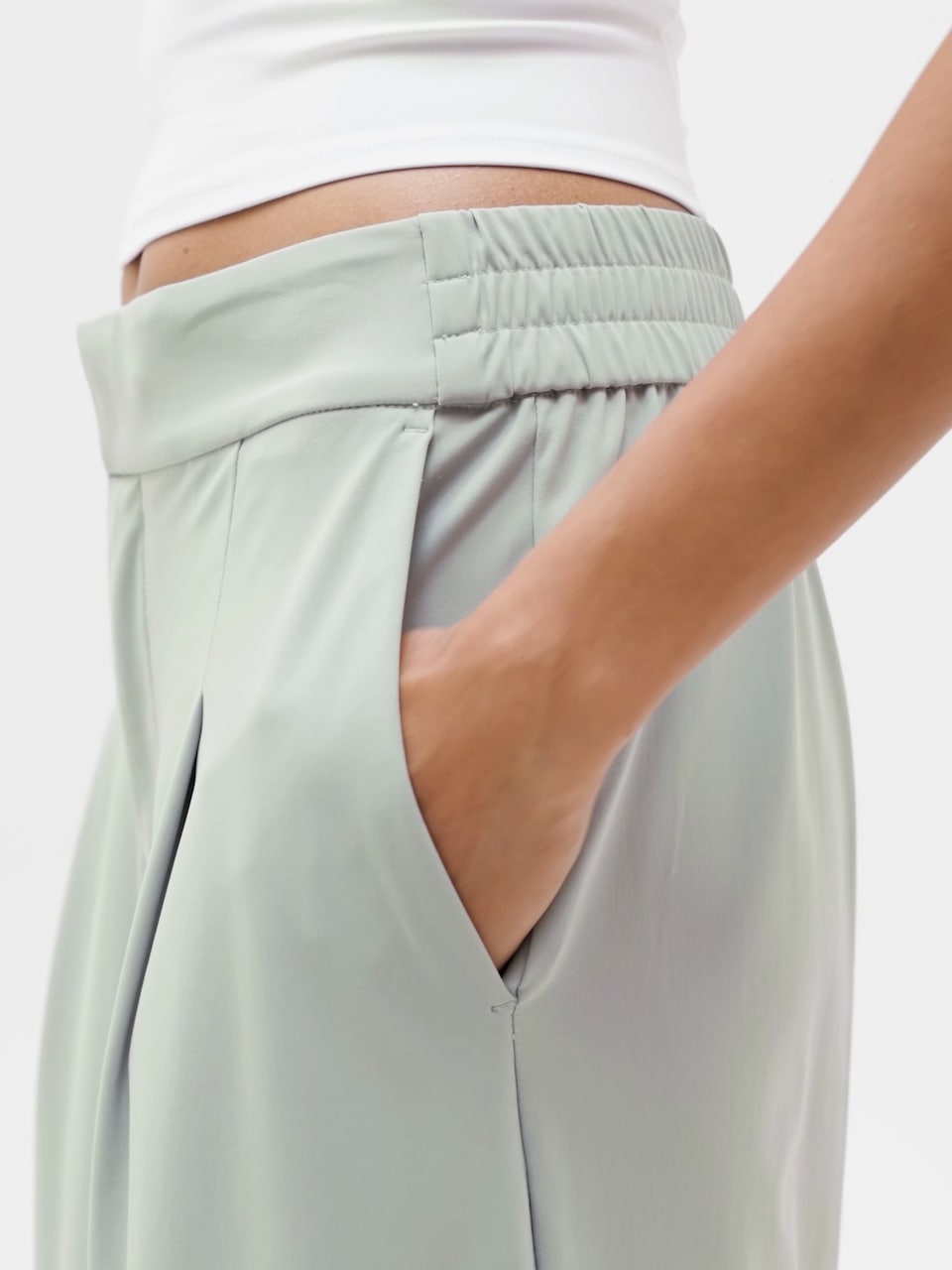 Pinnacle High Rise Trouser