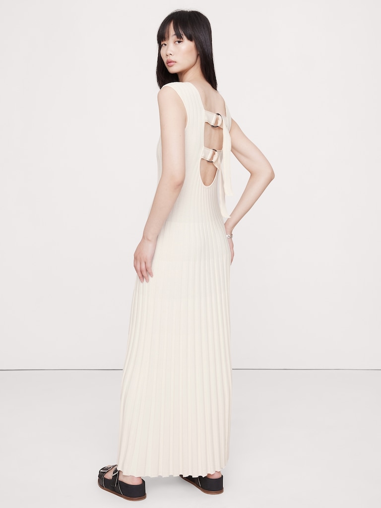 Sculpted Ribbed Backless Maxi Dress