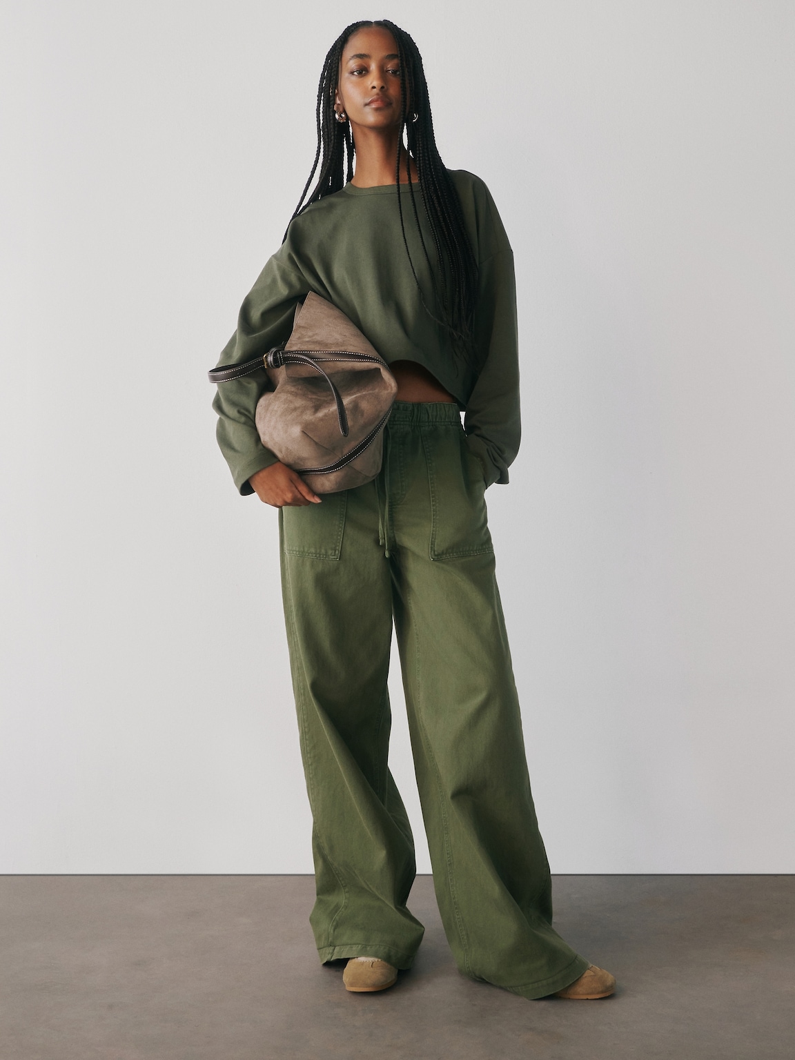 Mid Rise Easy Baggy Pants