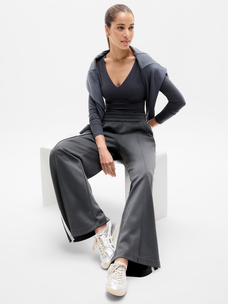BodyMove Plunge Long Sleeve Bodysuit