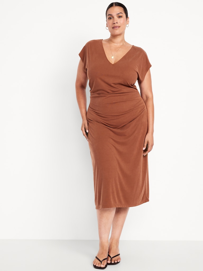 Fit & Flare Ruched Midi Dress